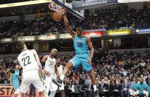 NBA常规赛第七期红黑榜出炉：恩比德、东契奇闪耀，库兹马、萨迪克-贝状态低迷